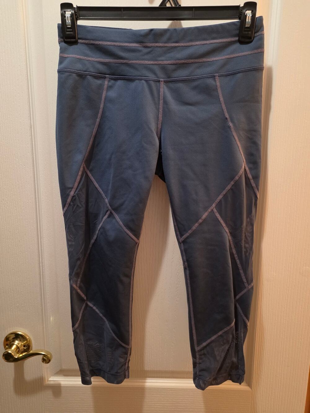 Athleta Mesh Sonar Capri Leggings Iron Blue Size M 20" Inseam Yoga Running